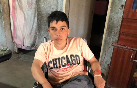 Alejandro Piris un joven de Cañuelas le quitaron la Pensión por Discapacidad y busca trabajo