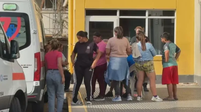 Una nena de 7 años recibió un disparo en la cabeza mientras jugaba en su casa