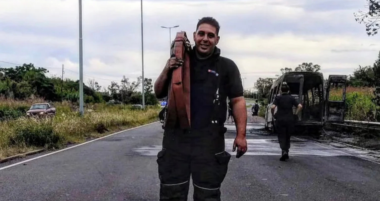 Quién era el bombero que murió tras haber sido atropellado mientras combatía un incendio en El Palomar